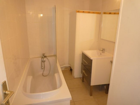 Location appartement type 4 (T4) 70m2 Cremieu-38Z03100PL000288-692-02