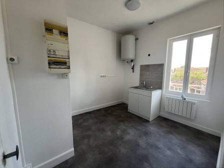 Location appartement type 2 (T2) 27m2 Pont de cheruy-38Z03100PL000310-692-02