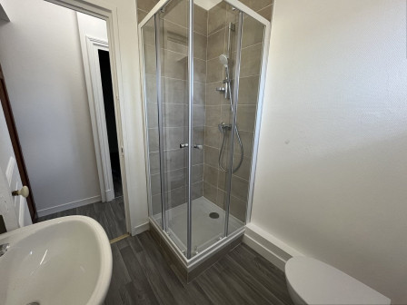Location appartement type 2 (T2) 27m2 Pont de cheruy-38Z03100PL000310-692-04