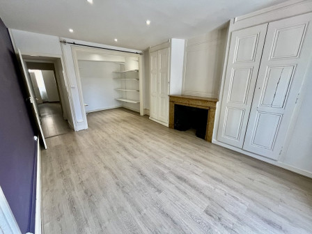 Location appartement type 2 (T2) 78m2 Cremieu-38Z03100PL000825-692-02