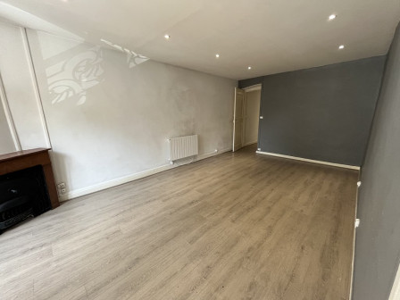 Location appartement type 2 (T2) 78m2 Cremieu-38Z03100PL000825-692-07