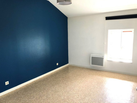 Location appartement type 3 (T3) 60m2 Trept-38Z03100PL001064-692-03