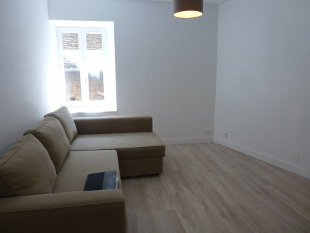 Location appartement type 4 (T4) 90m2 Cremieu-38Z03100PL001125-692-06
