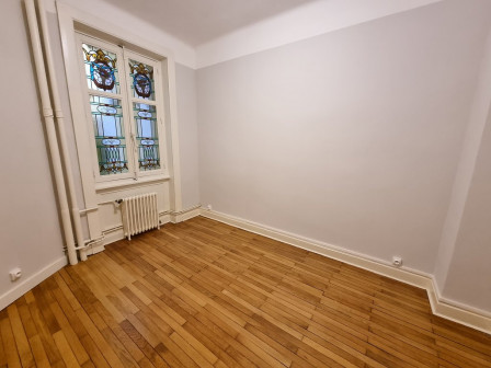 Location appartement type 3 (T3) 83m2 Lyon-38Z03100PL001301-692-06