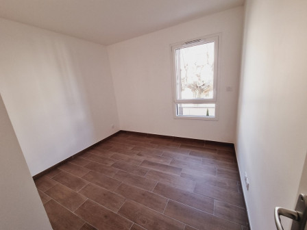 Location appartement type 3 (T3) 70m2 Tignieu jameyzieu-38Z03100PL001407-692-06