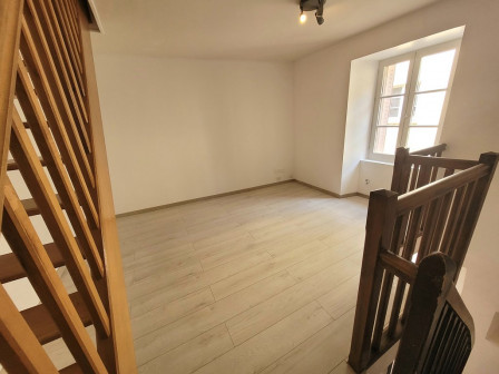 Location appartement type 2 (T2) 45m2 Cremieu-38Z03100PL001412-692-10