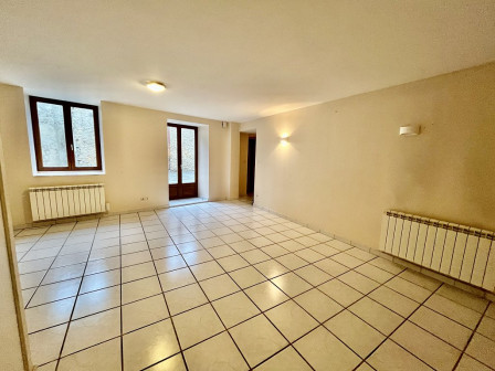 Location appartement type 2 (T2) 50m2 Cremieu-38Z03100PL001516-692-04