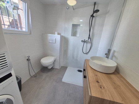 Location appartement type 3 (T3) 75m2 Venissieux-38Z03100PL001539-692-04