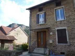Location maison 3 pièces 50m2 Hieres sur amby