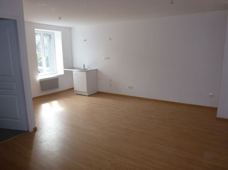Location maison 3 pièces 50m2 Hieres sur amby-38Z03100PM000999-692-03