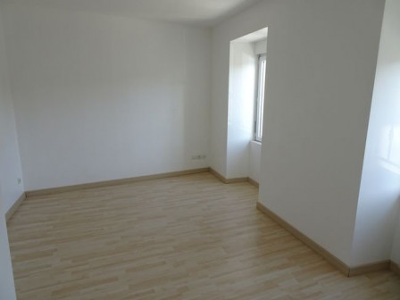 Location maison 3 pièces 86m2 St baudille de la tour-38Z03100PM001172-692-07