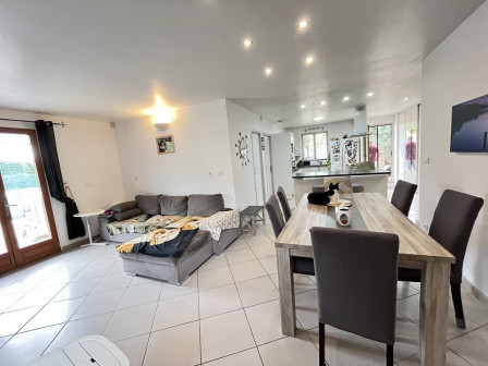 Vente maison 5 pièces 110m2 Cremieu-38Z03100VP001879-692-02