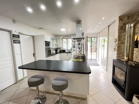 Vente maison 5 pièces 110m2 Cremieu-38Z03100VP001879-692-04